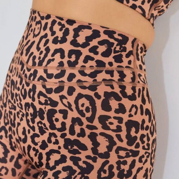 Vitality Women's Pulse Pant - King Cheetah Size M - Picture 4 of 8